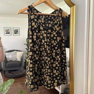 Forever 21 razor back top with diamond pattern